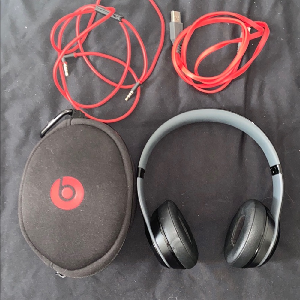 Beats wireless headphones